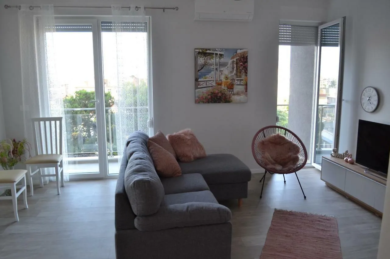 טיראנה Aba Apartment